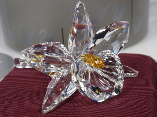 スワロフスキー Swarovski 2000年 廃盤品 『オーキッド ディープイエロー』 200280の通販は