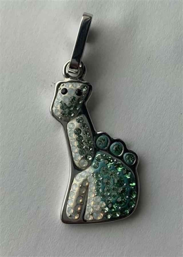 スワロフスキー Swarovski チャーム 動物 キリン ホワイト キーホルダー 863787の通販は