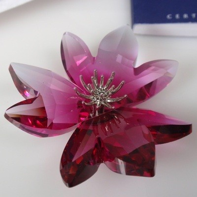 スワロフスキー Idyllia 花 フラワー(L) SW5639886 23AW