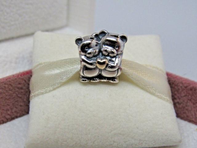 Pandora パンドラ チャーム ラブ ベア Bear Hug w/14kt Gold Charm 791395 Love Hugs Bears Sweet クマ ハグ
