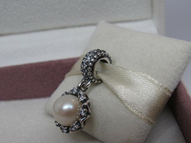 Pandora パンドラ チャーム パール Everlasting Grace Pearl and CZs Dangle Charm 白 真珠_4