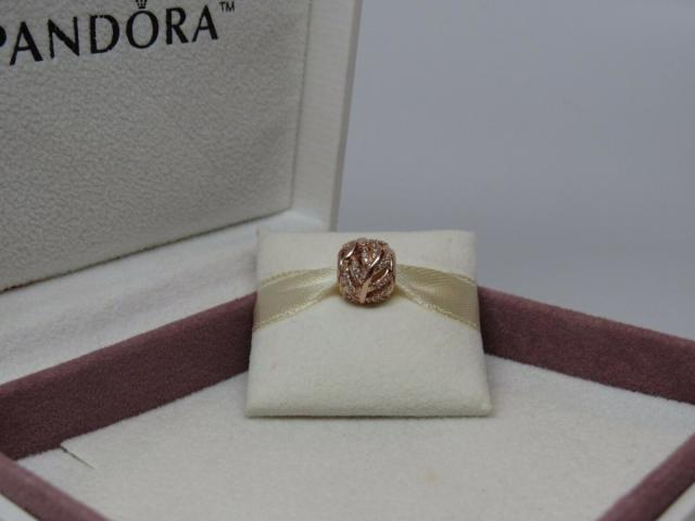 Pandora パンドラ チャーム フェザー Rose Light as a Feather w/CZ Charm 羽_1