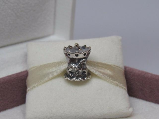 Pandora パンドラ チャーム Carousel Merry Go Round 2 tone Charm メリーゴーランド 馬の通販は