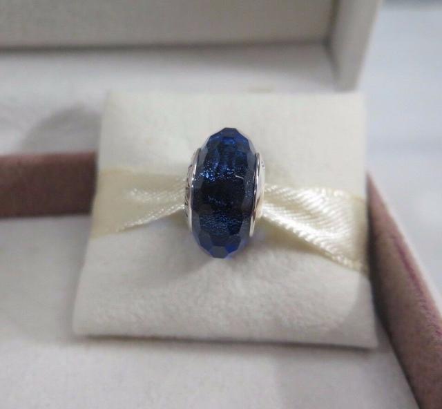 Pandora パンドラ チャーム Blue Fascinating Iridescence Murano Glass Charm ガラス 青