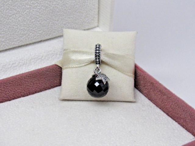 Pandora パンドラ チャーム Moon & Star Midnight Blue Murano Glass Charm 星 黒の通販は 11,607円