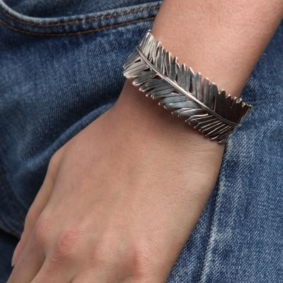 滝沢眞規子さん愛用 Philippe Audibert フィリップオーディベール Palm Leaf ブレスレット の通販はau Pay マーケット スワロフスキー専門店 Planetarium