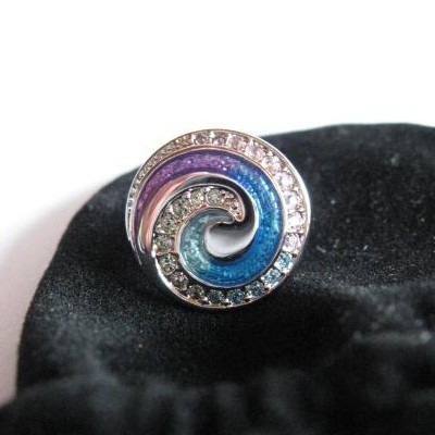 スワロフスキー Swarovski 2012年 SCS限定品 『VIPラウンジ Wave タックピン』