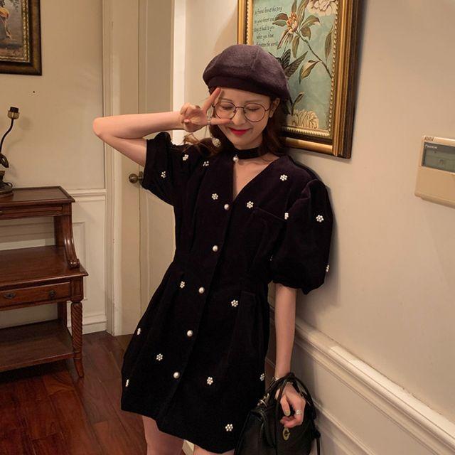 レディース ワンピース 夏 半袖 Vネックワンピース ボリューム袖 パフスリーブ 袖コンシャス ミニ丈 ミニワンピース Vネック フェミニンの通販はau Pay マーケット Happy Orurea ハッピーオルレア