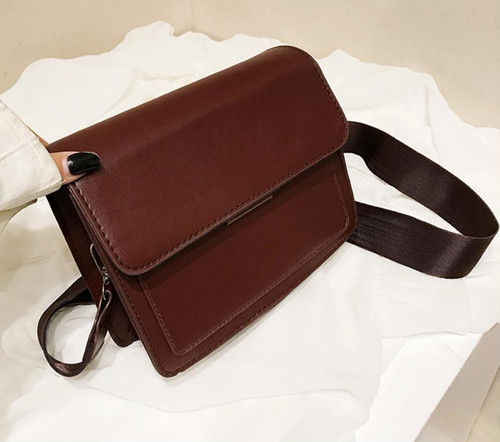 ショルダーバッグ クラッチバッグ ミニバッグ ポシェット バッグ レザー 鞄 小物入れ かばん ブラウン シンプルの通販はau Pay マーケット Skkストア