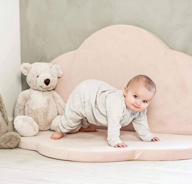 プレイマット ベビーマット インテリア おしゃれ かわいい 子供部屋 花びら 雲 二つ折り ベルベット ビロード 男の子 女の子 北欧 の通販はau Pay マーケット リンクルモイスト