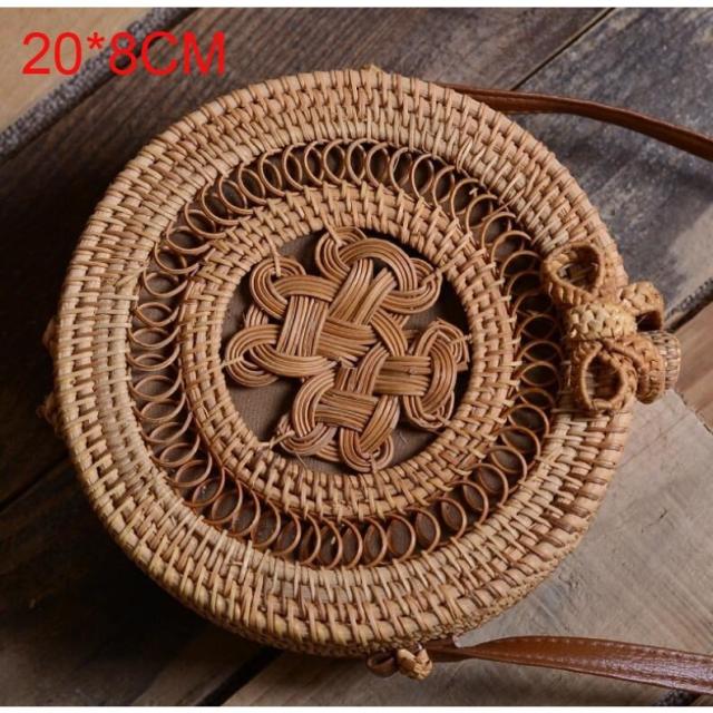 2019 ラウンドわらバッグの女性の夏籐バッグハンドメイド不織布ビーチクロスボディバッグサークル hu die quan quanの通販は 6,448円