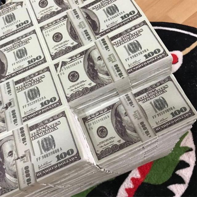 札束 椅子 スツール チェア 100ドル札スツール 【ビッグサイズ 紙幣 お札 お金 お金持ち インテリア ディスプレイ お店 オシャレ おしゃ_2