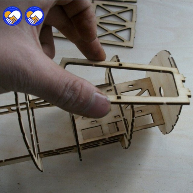 模型 飛行機 製作 組立 モデル プレーン キット 木製 航空機 BF109_1