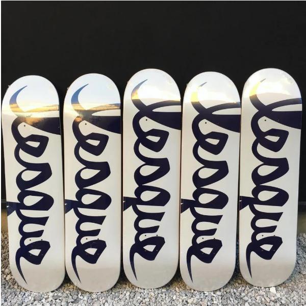 レスケ LESQUE WHITE/NAVY 7.0インチ デッキ スケボー LESQUE SKATEBOARDS WHITE x NAVY KIDS 7.0 x 28 スケートボード