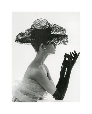 ジョン・フレンチ作品 Madame Paulette in Net Hat 1963 アートプリント 50×40cm 木製アートフレーム付の通販は 5,610円