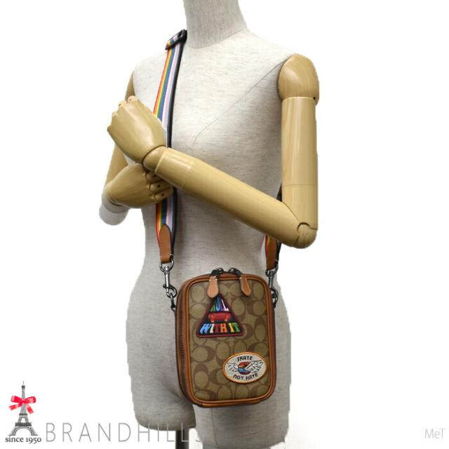 コーチ ショルダーバッグ スタントン プライド パッチ シグネチャー PVC カーキ マルチ CJ671 COACH 未使用品 【中古】 コーチ ショルダーバッグ スタントン プライド パッチ シグネチャー