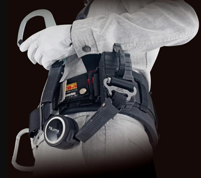 新規格 タジマ 胴ベルト付セット 胴ベルト用 ER150縦型L1 スチールベルト B1SLER-TL1BK サイズL 超小型巻取式 使用可能質量100kg以下 TJMデザイン TAJIMA 265982 ’_7