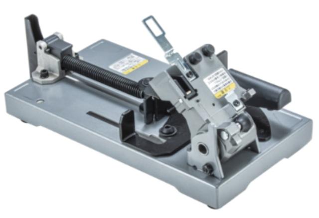 (マキタ) A-00550 チップソーカッタ用バイススタンドセット品 適用モデルCS004G makita