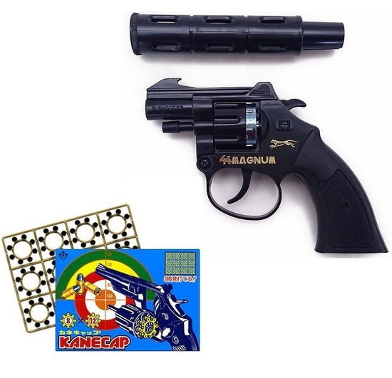 送料無料 火薬銃 44マグナム オートマティック 8連発 音追いピストル カネキャップ 8連発 12リングセット 日本製の通販はau Pay マーケット トイスタジアム