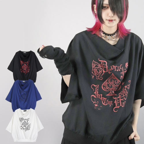 [APPAREL]/ディオラート/[ スペード・ローズ柄 ] 裾絞り ドレープネック・カットソー [五分袖] ブラック x レッド (M) ゴスロリ・パンク/Deorart