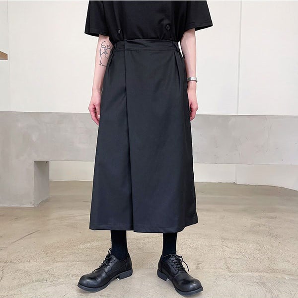 メンズ 袴パンツ ワイド ストリート 無地 個性的 フレアパンツ (パンツ・ボトムスその他) 99011333【BUYMA】 [lsjdln] 袴パンツ メンズ モード系 フレアパンツ タックワイドパンツ ハイウエスト パンツ 袴 スカート風 ドレープパンツ