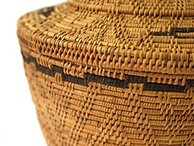 アタ　柄入蓋付きバスケットバリ島　特大　アジアン雑貨新品 アタ製品(かご) 】蓋付きバスケット 通販｜《公式》アジアン