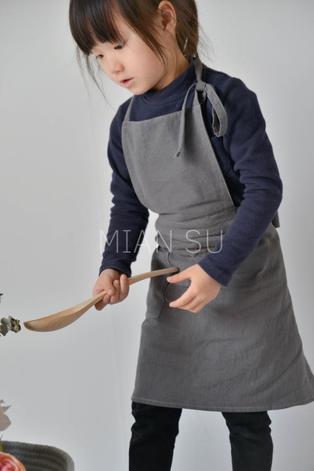 キッズエプロン 子ども H型送料無料キッズエプロン 子ども フリル H型 前掛け 可愛い 子供エプロン M の通販はau Pay マーケット 美殿堂