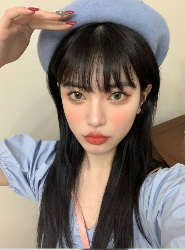 送料無料 フルウィッグ ストレート ロングヘア 日常 自然 かわいい ふんわり 仮装 快適 耐熱 おしゃれ 全7色 コスプレ 空気感 小顔効果の通販はau Pay マーケット Huayu商事