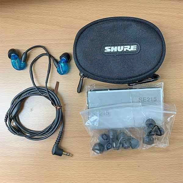 中古品》SHURE シュアー SE215 SPE-A イヤホン カナル型 高遮音性の