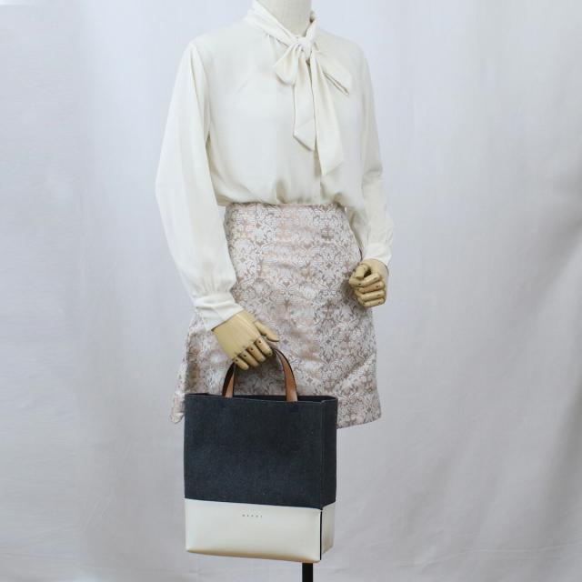 【新品】マルニ MARNI トートバッグ ブランド 2WAY ショルダー ミュゼオ カラーブロック ブランド SHMPV01Q00　P5070　ZO281 グレー系 ホワイト系 bag-01 gif-03w_4