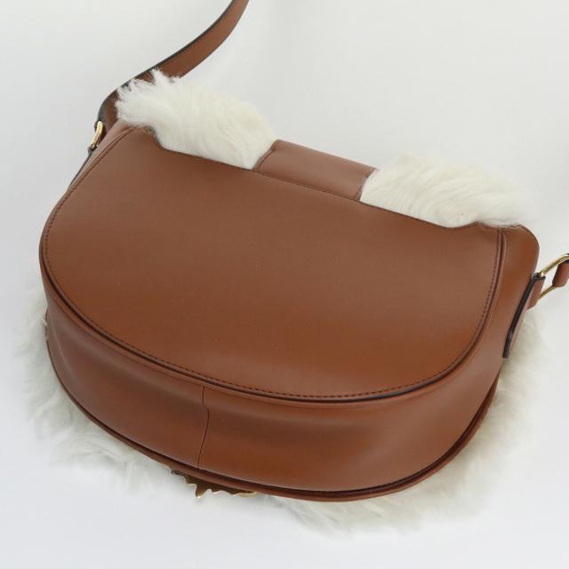 中古】・未使用セリーヌ(CELINE) カマラ リングミディアム レザー  