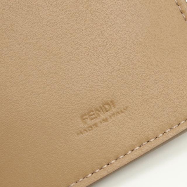 FENDI - FENDI(フェンディ) 携帯電話ケース - 7AS047 ライトブラウン×白 フォンケース レザー、ムートン フェンディ FENDI 携帯電話ケース/スマホカバー 7AS047 - レザー