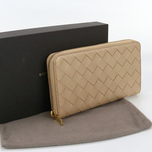 【中古】良品ボッテガヴェネタ(BOTTEGA VENETA) イントレチャート ジップアラウンドウォレット ﾍﾞｰｼﾞｭランク：A us-2 ﾚﾃﾞｨｰｽの通販は