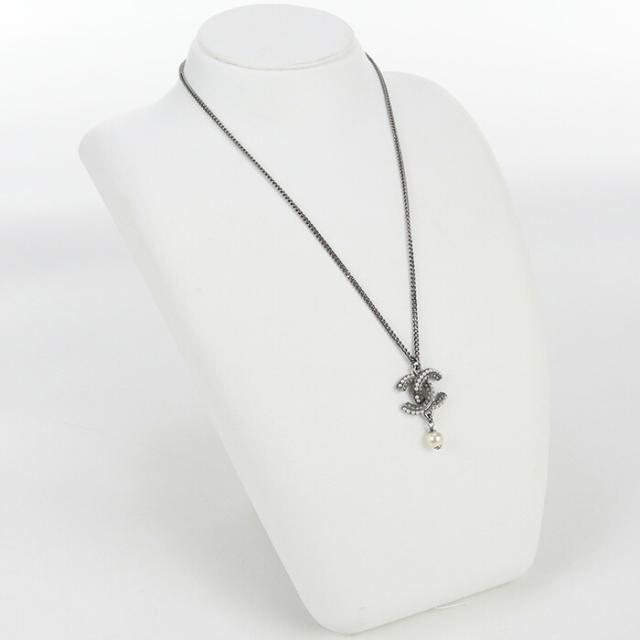 【中古】良品シャネル(CHANEL) ココマーク パール ネックレス メタル ガンメタリックランク:A us-2   レディースの通販は 42,237円