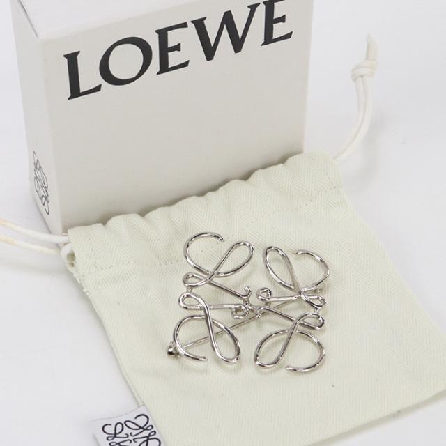 中古良品LOEWE ロエベ ブローチ 111.25.020 アナグラム レディース シルバー