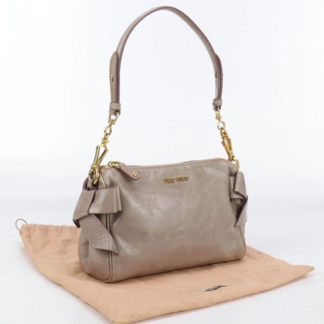中古良品MIUMIU(OUTLET) ミュウミュウ アウトレット ショルダーバッグ レディース ベージュ