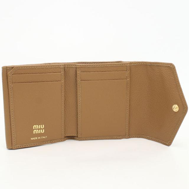 中古良品MIUMIU(OUTLET) ミュウミュウ アウトレット 三つ折り財布 5MH043 2DT7 F030E フラップ付き折り財布 ヴィッテロダイノレザー レディース ブラウン