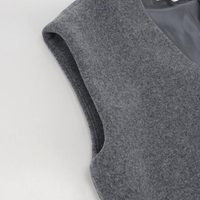 中古美品MM6 エムエムシックス ニット M60857MM00W M6911 ノースリーブ ニット キッズ グレー_5