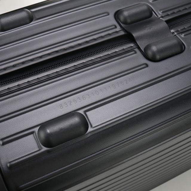 中古良品RIMOWA リモワ キャリーケース 832.53 エッセンシャル