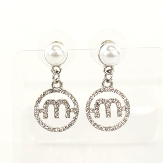 中古良品MIUMIU(OUTLET) ミュウミュウ アウトレット ピアス クリスタル付き メタルピアス レディース シルバーの通販は