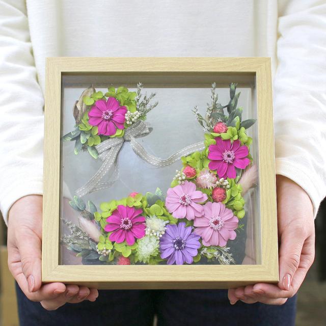 プリザーブドフラワー ピアンタフレーム かわいい フラワーアレンジメント ギフト プレゼント 送料無料 内祝 内祝いの通販はau Pay マーケット 花うるる 花でうるおう毎日