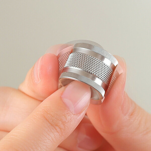 爪やすり 爪鑢 日本製 すり鉢くるくる爪やすり 4個セット 足立工業 送料無料