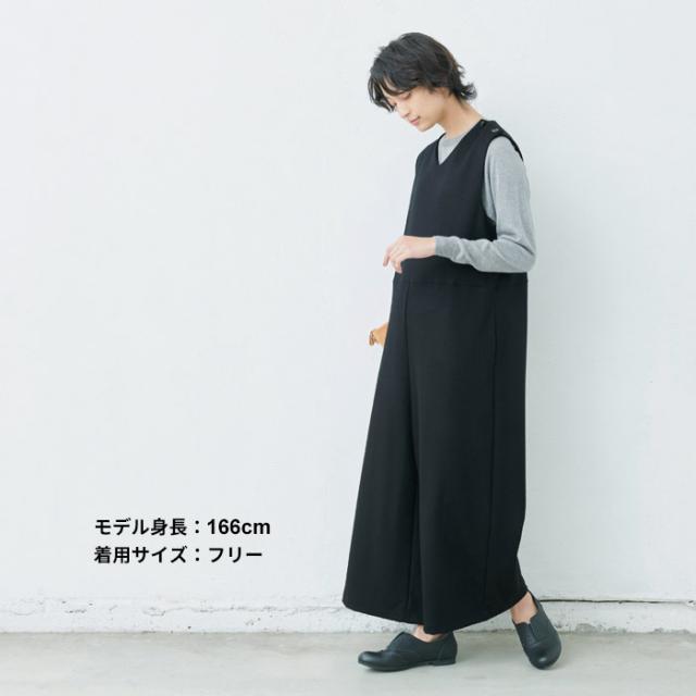 圧縮ウール100％ サロペット 日本製 / サロペ パンツ レディース 40代 50代 30代 女性 オールインワン オーバーオール 上品 きれいめ 大人 ラフ 紺 黒 つなぎ Vネック ワイド ウール 大きめ ゆったり ナチュラル 冬 秋 暖かい_14
