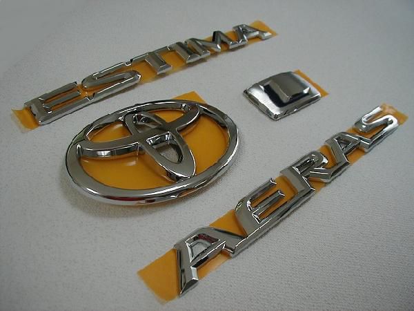 トヨタ純正　シルバーエンブレム ［リヤ・4点セット］　エスティマ 30系の通販は