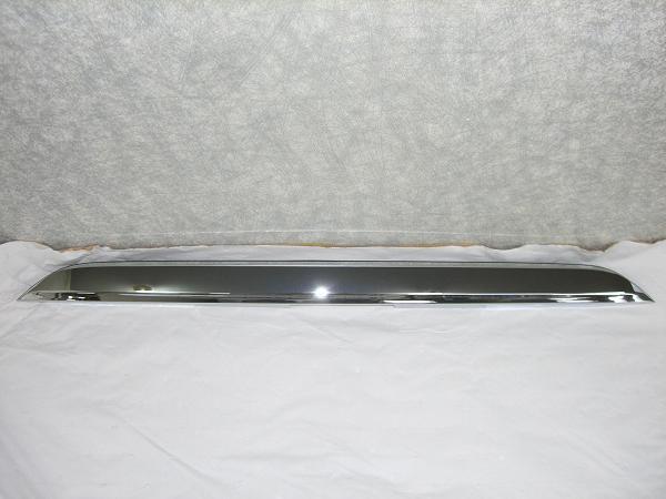 トヨタ純正　メッキリヤガーニッシュ　エスティマ 50系の通販は