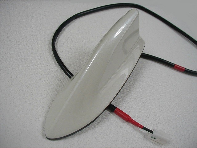 トヨタ純正　ルーフアンテナ (ルーフシャークアンテナ)　オーリス 180系の通販は