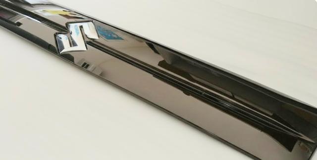 スズキ純正 フロントフードガーニッシュ (ダークメッキ) エブリイバン