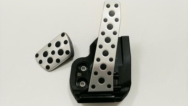 トヨタ純正　アルミペダルセット (THE 70th)　クラウン スポーツ AZSH36W・AZSH37W クラウンスポーツ