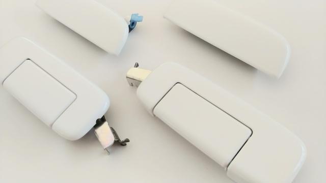 スズキ純正　カラードアウトサイドドアハンドル [交換式アウタードアノブ]　エブリイバン DA17V_2