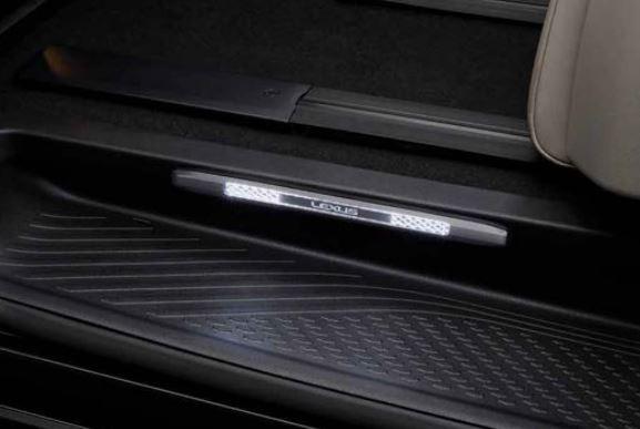 レクサス純正 イルミネーション付スカッフプレート [スカッフ